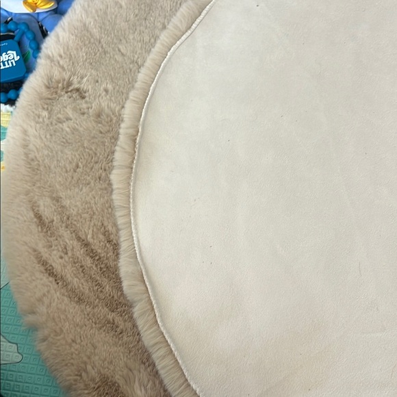 Round Plush Tan Rug - Picture 3 of 3
